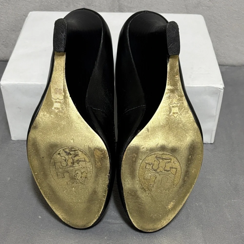 Tory Burch Black Gold Logo Wedge Heels 7.5 Designer Classic Pump